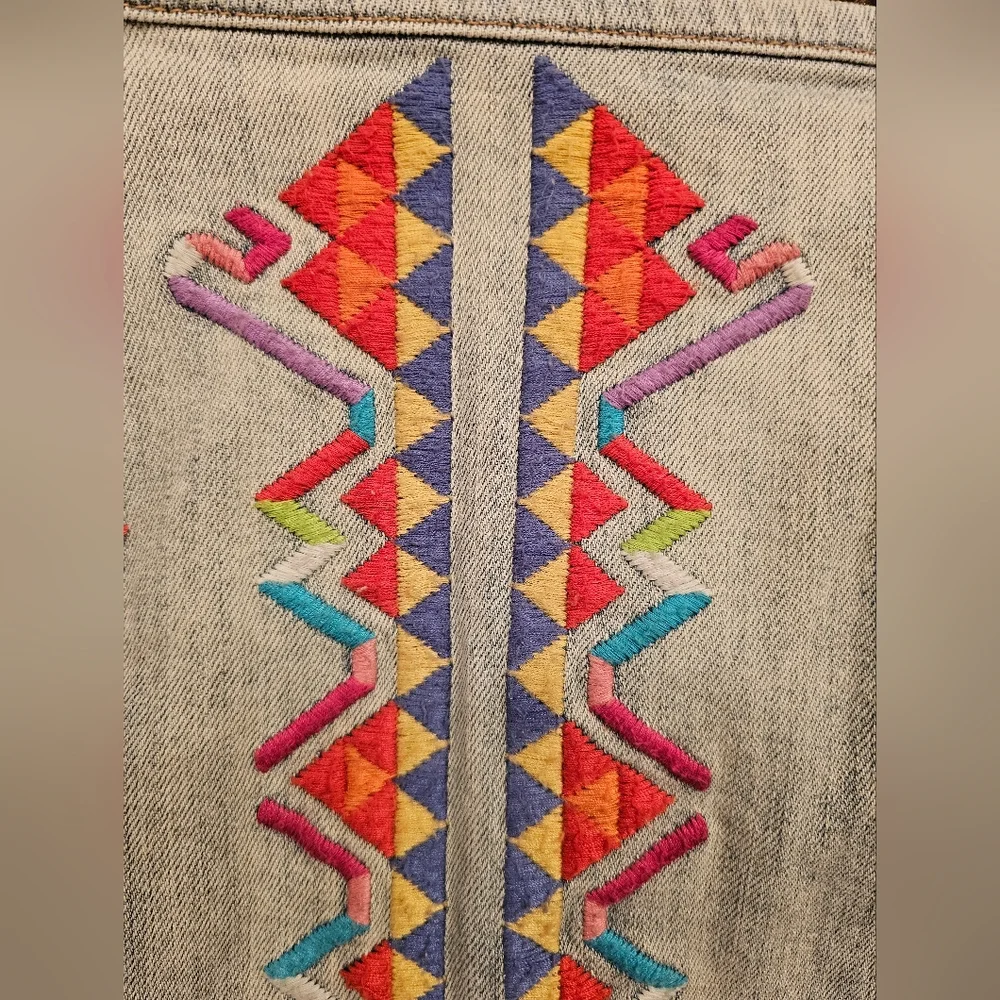 Free People Embroidered Mini Denim Skirt Size 4 - Picture 4 of 5